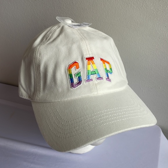 Pride Rainbow Baseball Cap NWT Gap - Picture 2 of 5